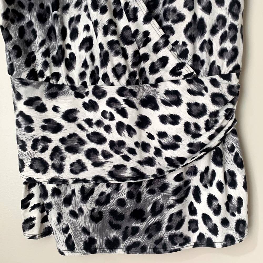 Vince Camuto size M beach cover up - Picture 7 of 12